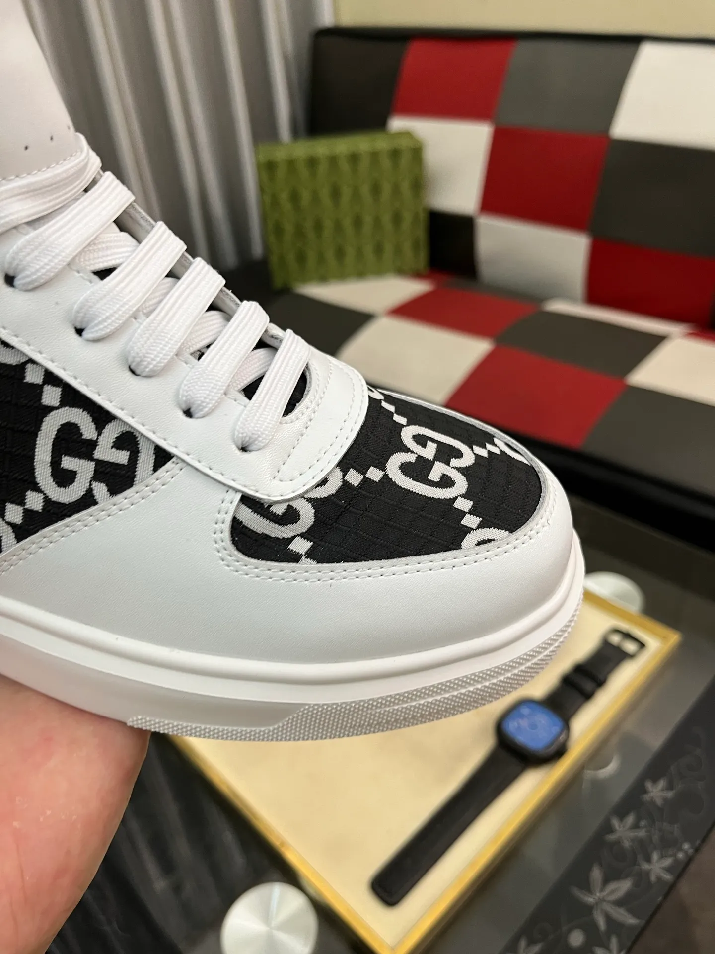 Men's shoes 💰440⌚️⌚️ Gucci •Gucci original quality. ~ Unique modern style sneakers. 🏃A must-have casual shoe for trendy men😍😍 Original brand imported from Italy, imported original leather, sheep lining (refuses to discolor and grind feet) Sole: Original sole provided by the original factory, French lazy style design ⚠️Fit to the feet, original quality attached, super comfortable original sole, size: 38-443️⃣Colors available